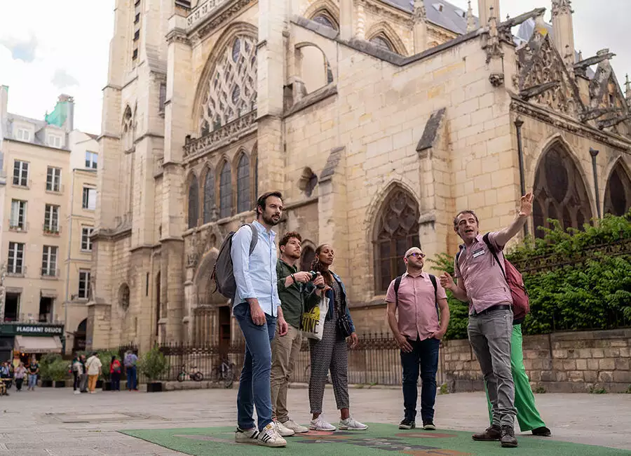 Discovering the Latin Quarter on a tour